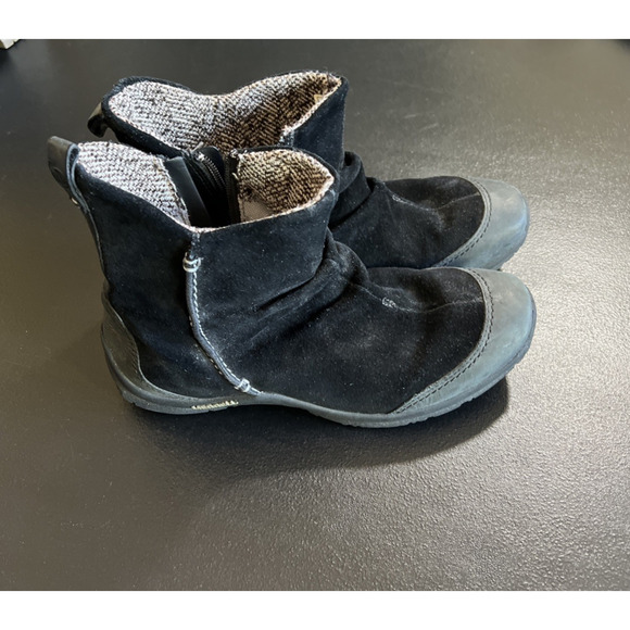Merrell Boots Womens 9.5 Friesa Black Suede Zip Up Slouch Comfort Ankle Bootie - Picture 1 of 8